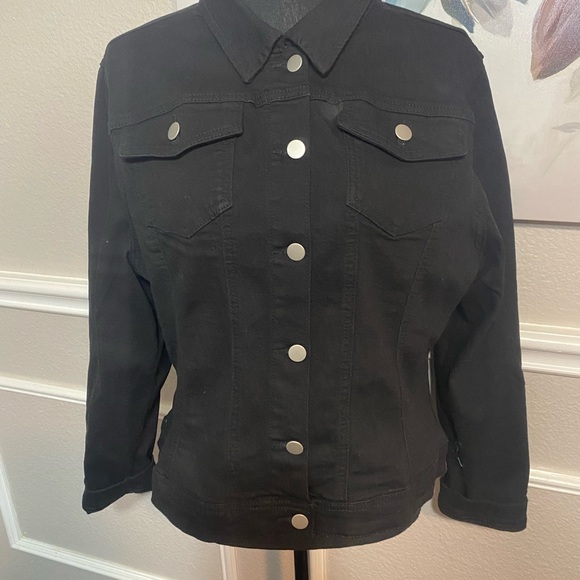 Black Jean Jacket || Size XXL (14) - Picture 4 of 14